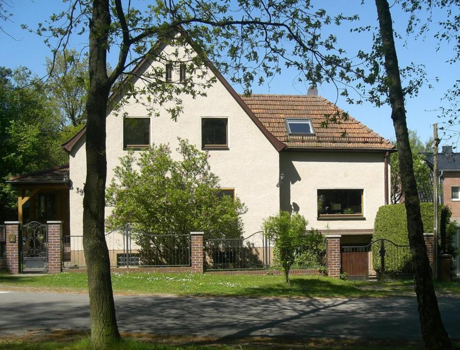 Ferienwohnung Am Wasserturm Hohen Neuendorf Exterior photo
